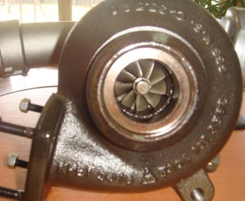Turbosuflanta Volkswagen Transporter T5 2.5TDi